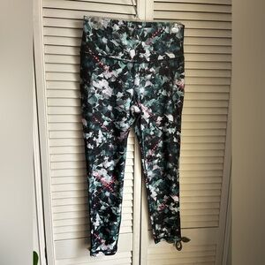 Xersion Green and Black Patterned Leggings